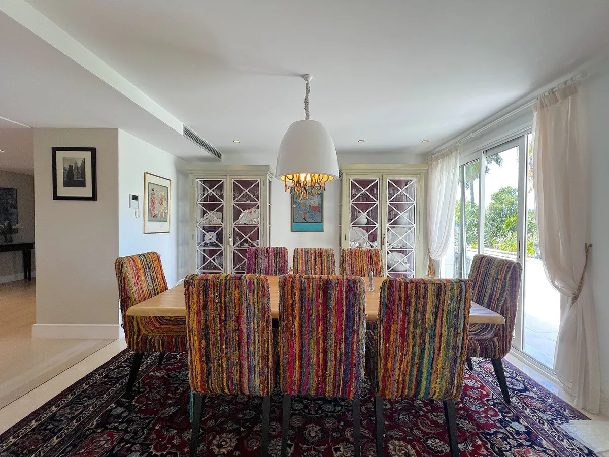 01af8a88-c4cd-43be-b849-7aeee3abfb1d