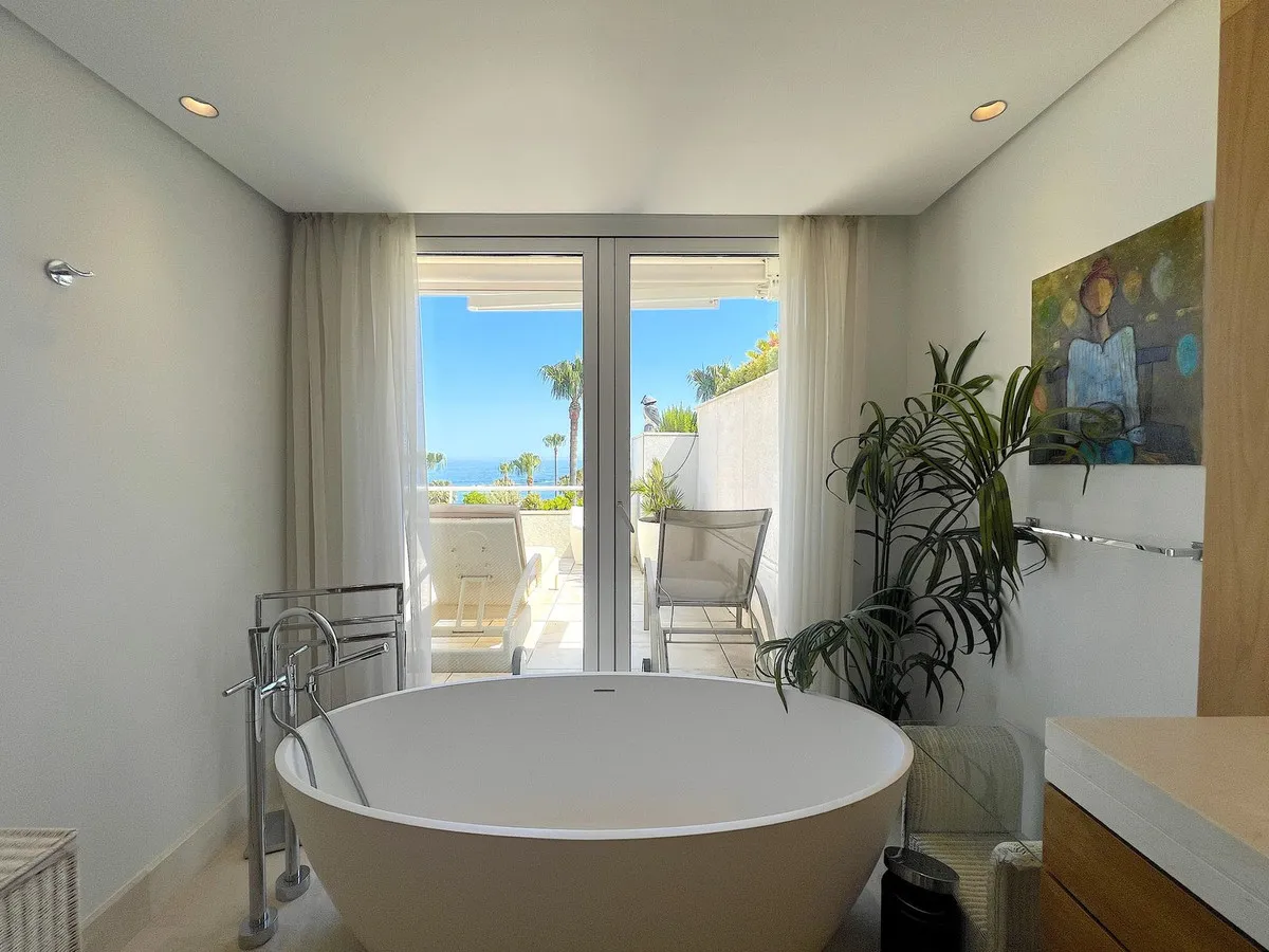 2fba9f5a-538f-466f-ae32-3da10f9d5858