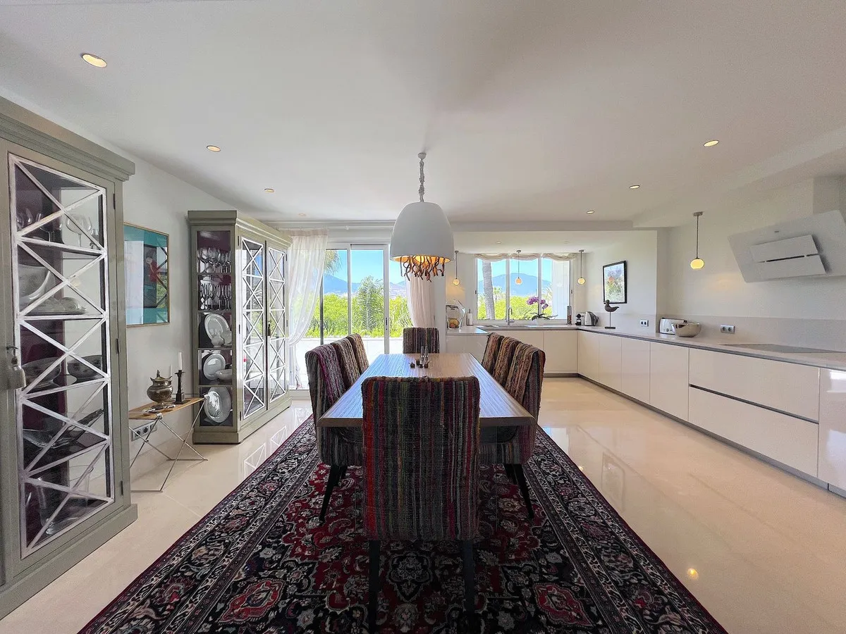 60d4e867-0116-476f-bf6f-be92c3f732d4