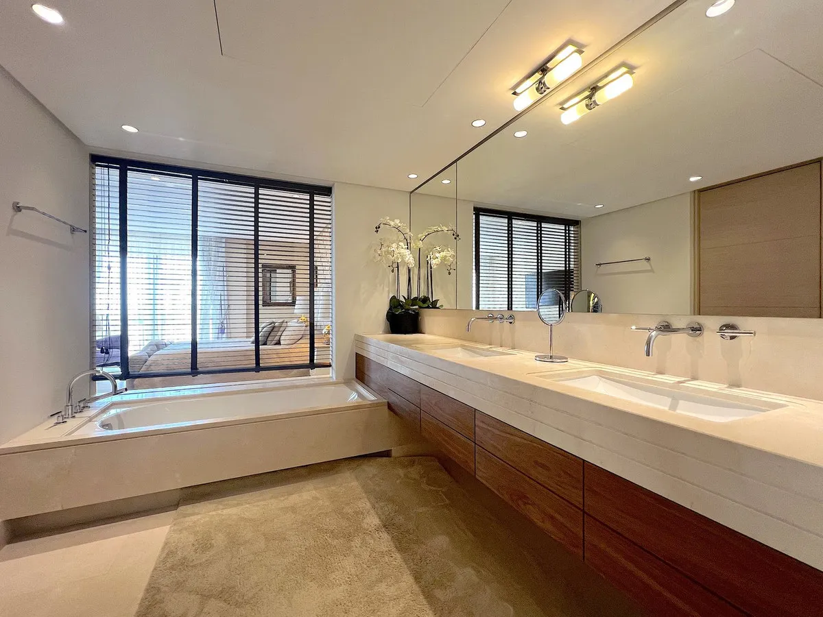 75f16dc1-09c3-4b12-b7e8-d1ae90466465