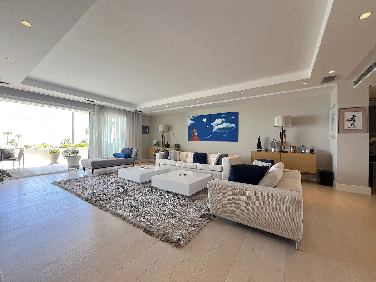 b44fd54f-1c1d-4246-adeb-d72d8e5629d0