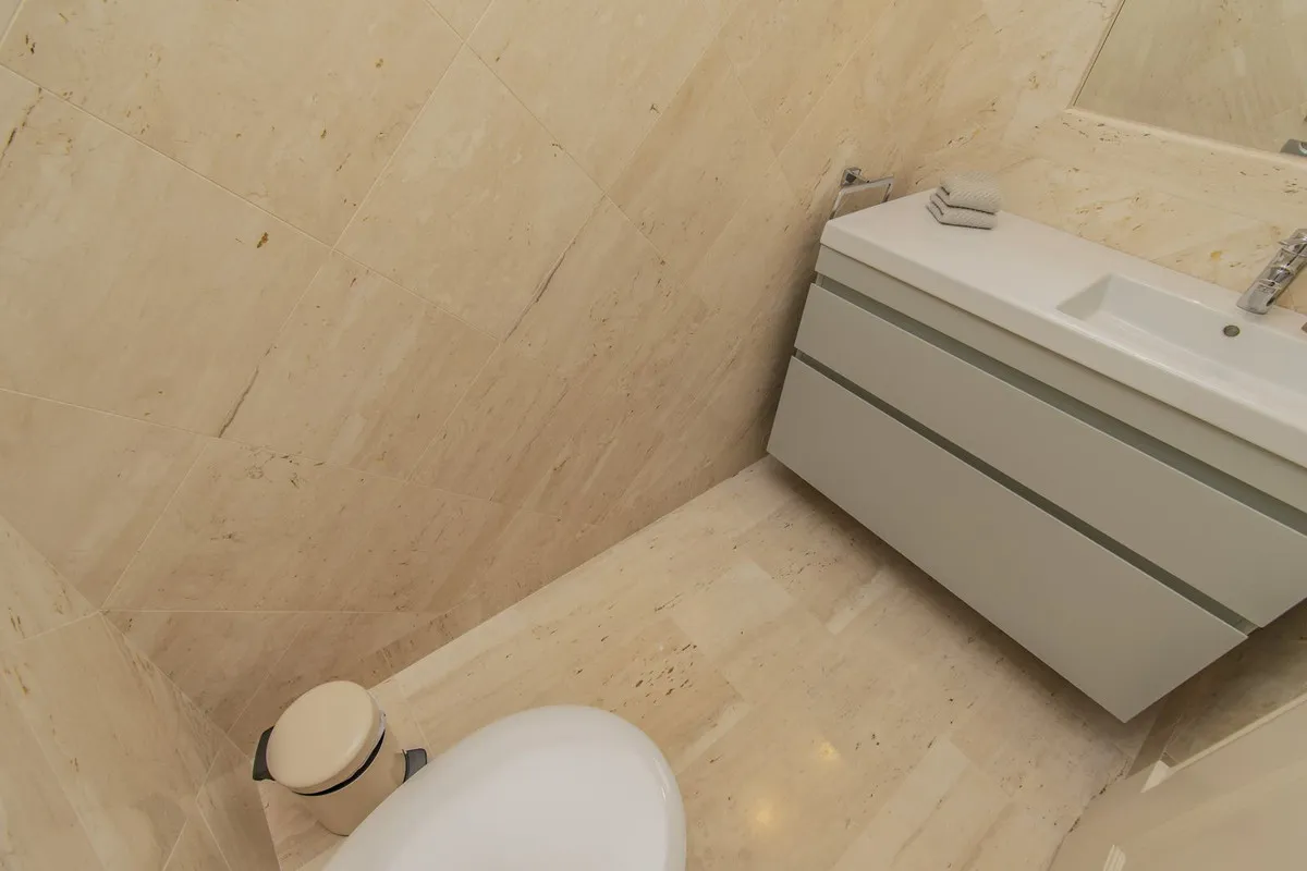 06b2f5cb-71d3-4fe3-a266-fe0b7423ce0a