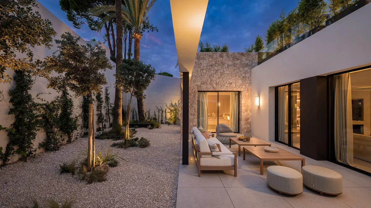 7f05aa6b-78d8-44ac-b9ea-597c49fac68c