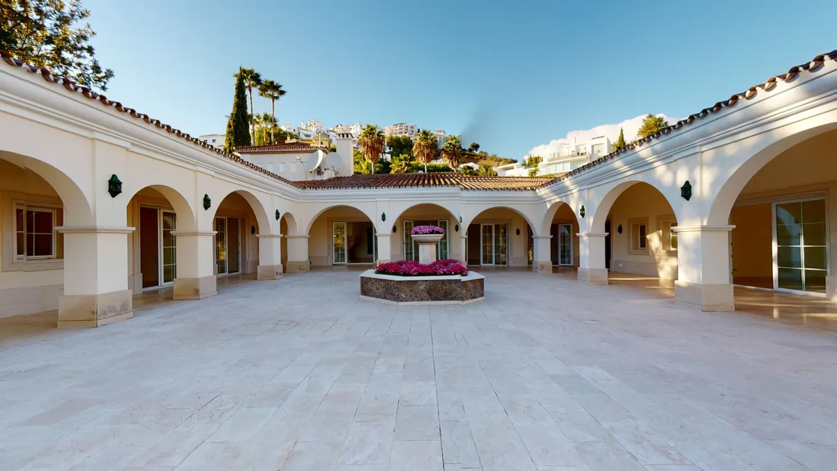 4b5e073e-a6b0-4da2-943c-c6d5d54dc7e7