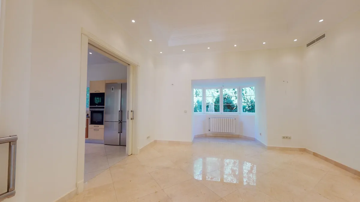 82c4c9ad-a056-4c2b-908f-ecc69d219568