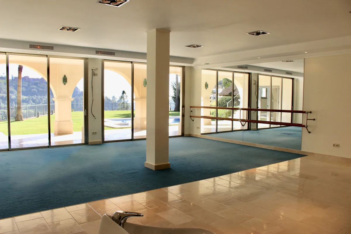 a4bd09ef-656d-4831-8749-c93230bb1d59