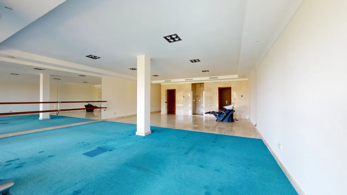 f00e3e3b-41aa-43cd-8f57-518fc951c702