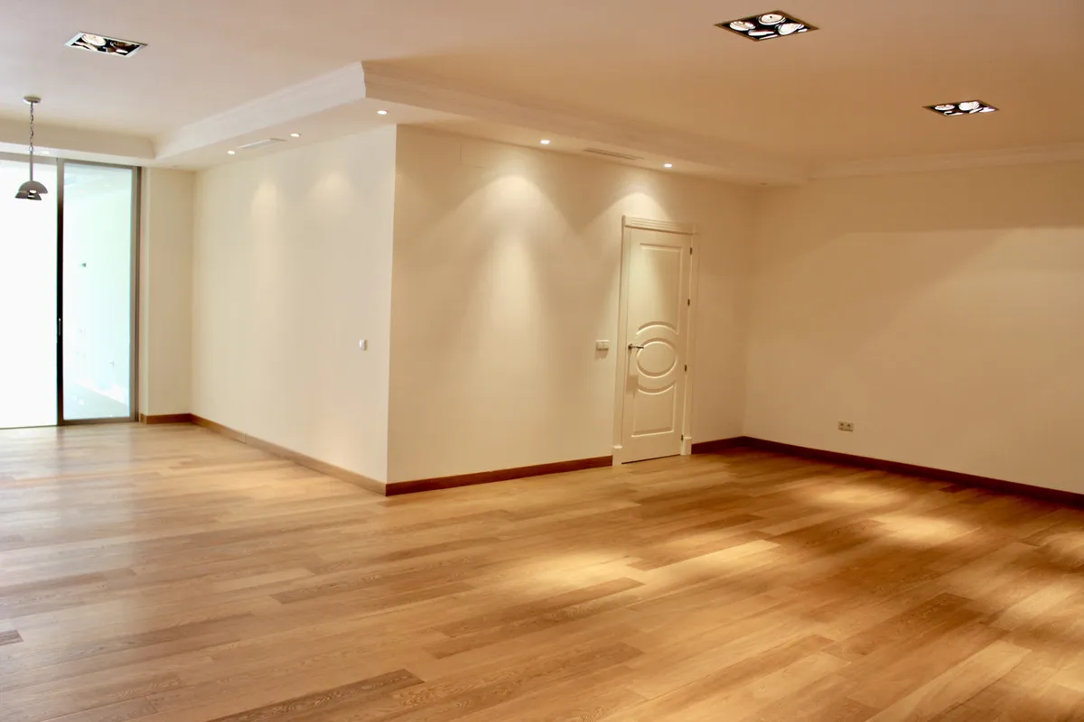 f0b94f7a-3e88-44e8-8f8d-14afe61534bc