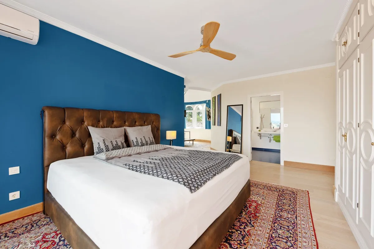 72349d42-31ae-4be9-b32c-c283e716536f