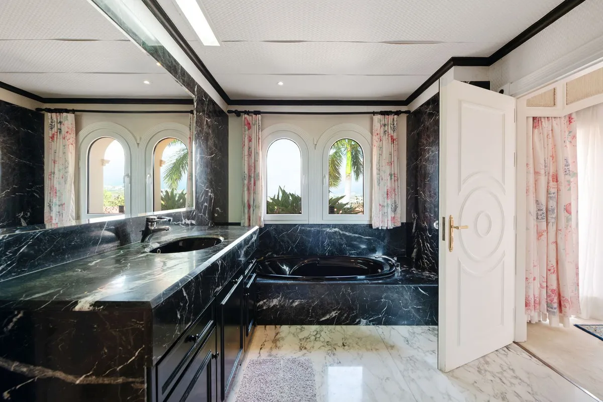 84af6501-480f-47b1-93d1-dba1320af1c3