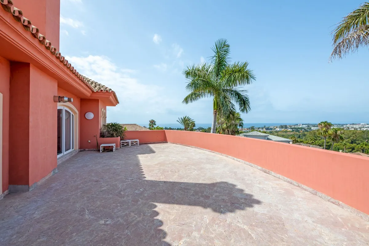 aecb7659-adf3-4ae5-b17a-a2e8a16f303c