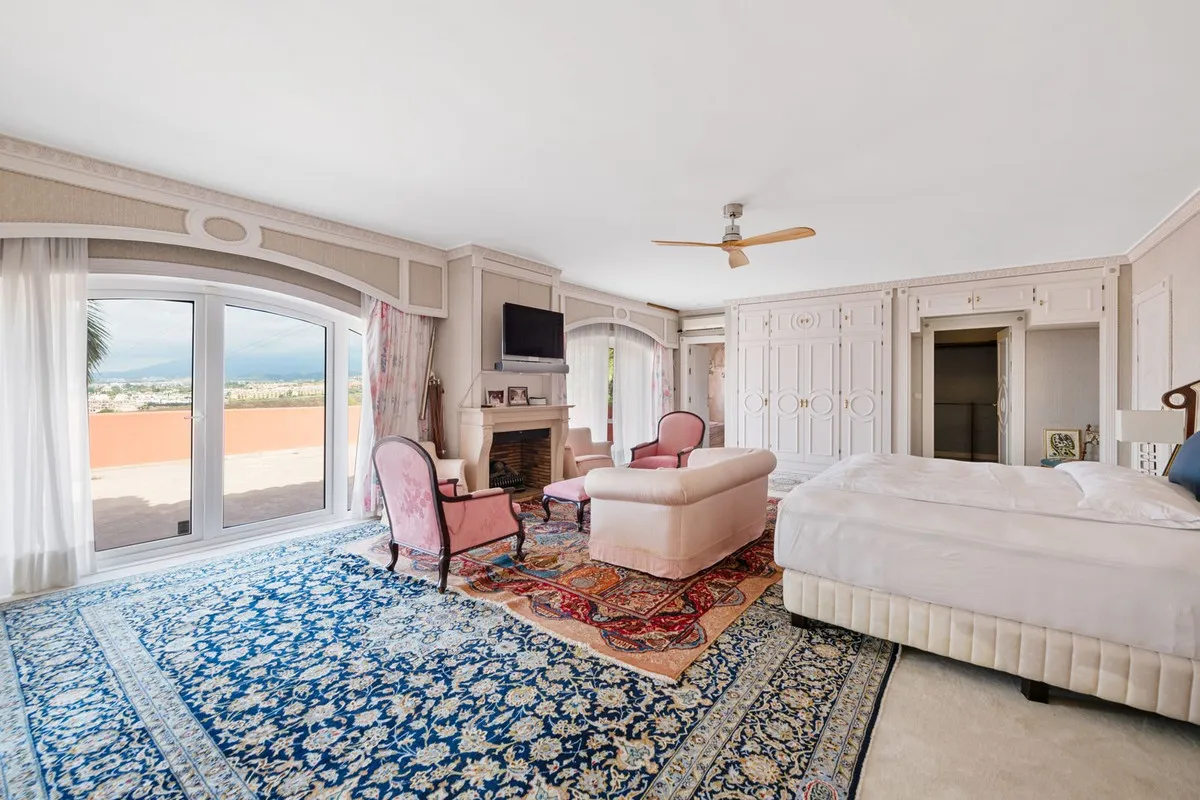 e2339a23-6bec-4f86-8265-bb390c1f518f