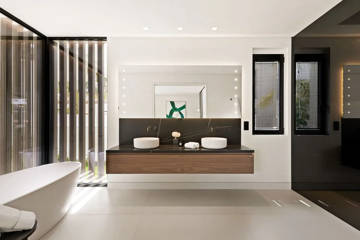 327f8658-0721-49c8-b289-c9a7c86b57d4