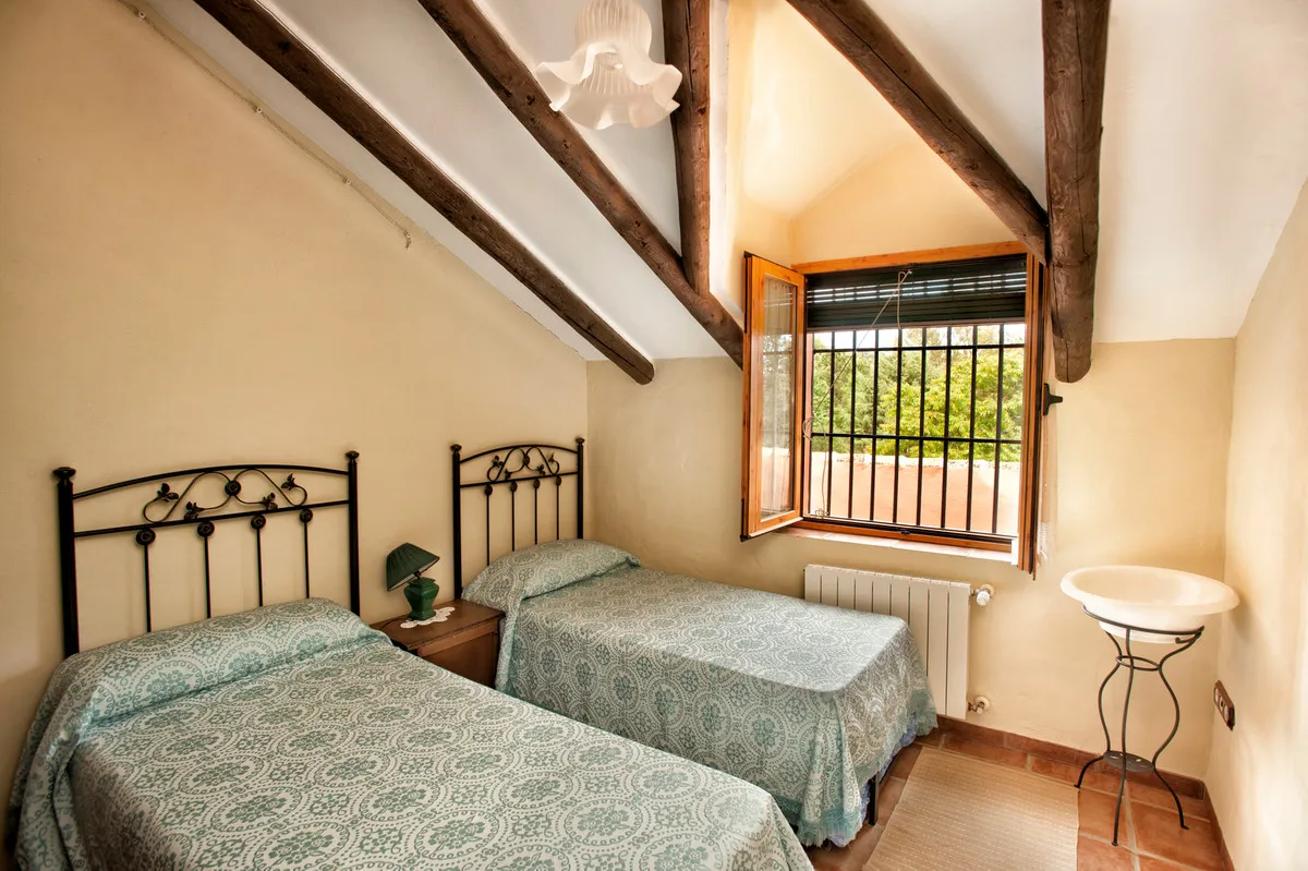 4cc2df94-61ed-4a3b-b371-57682903e167