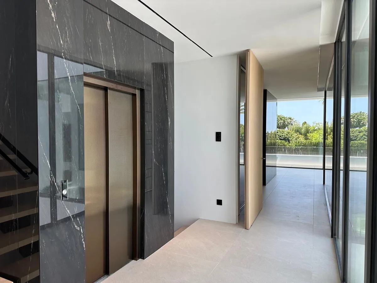 cc92e9a2-6872-40c8-ae8b-33b3f3d45de4