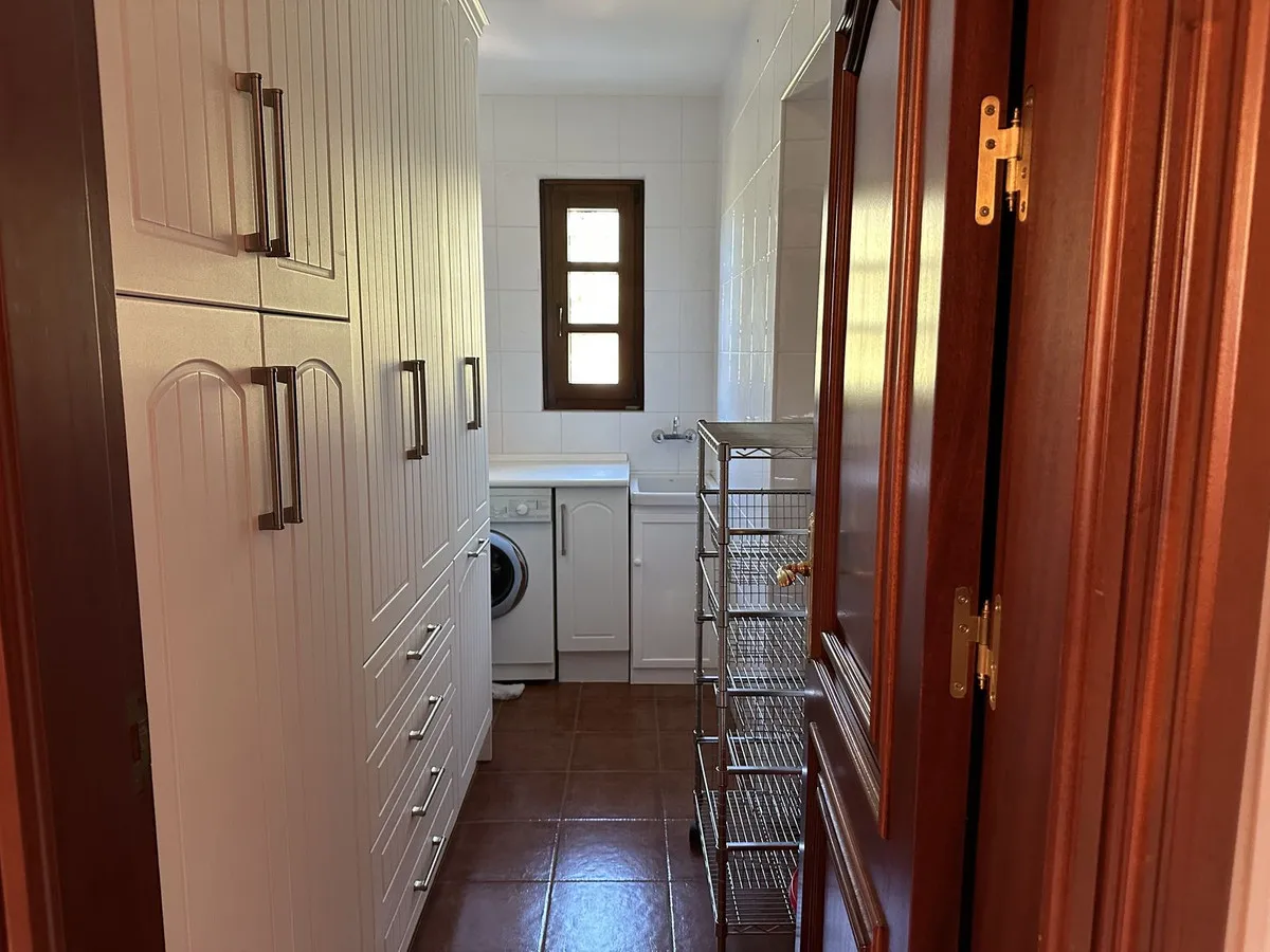 4dd95d38-18ed-4fa5-9ec1-0d749b72a2f1