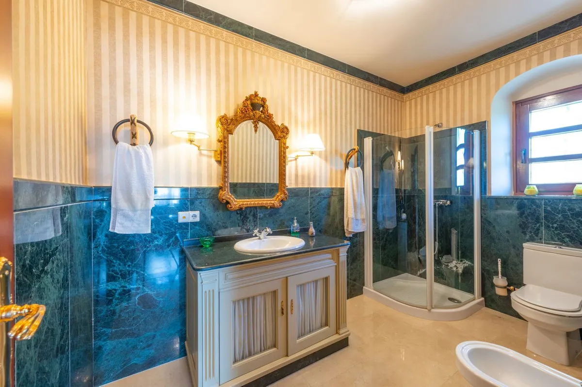 53693d0a-1585-4f96-8868-24e93706be4a