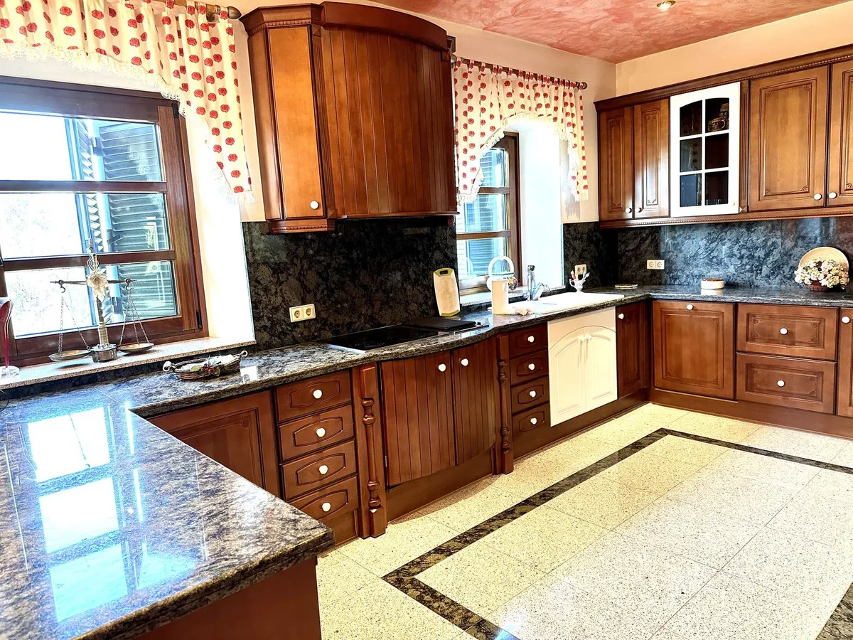 e6766e96-2af1-4b87-9260-ad239571ee01