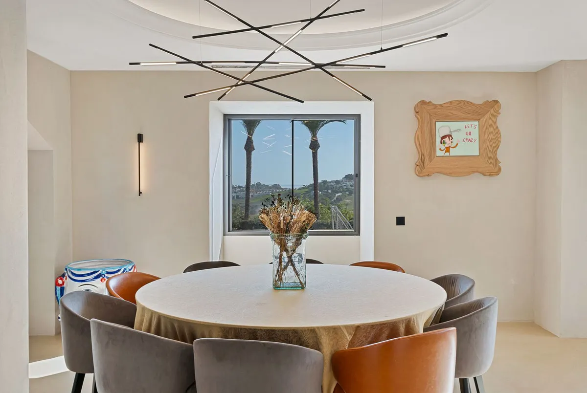 2b32d608-ea70-4899-b0bc-5998370c295c