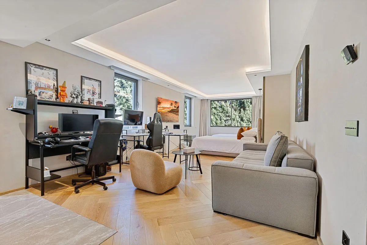 32ccf279-4045-4d00-89a2-e3f4264f52ad