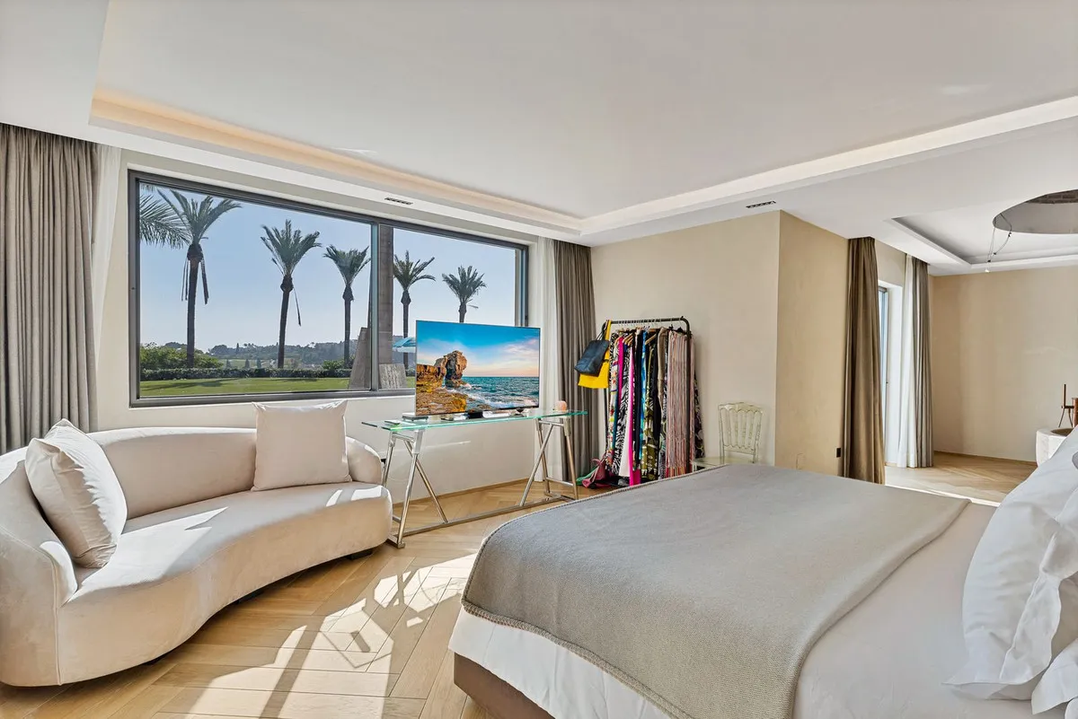 58fe8edb-6136-4e19-8556-75fa26390ebe