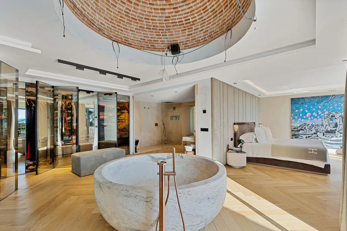 5caa9648-ef71-4c53-9e38-4bc1877ba1b4