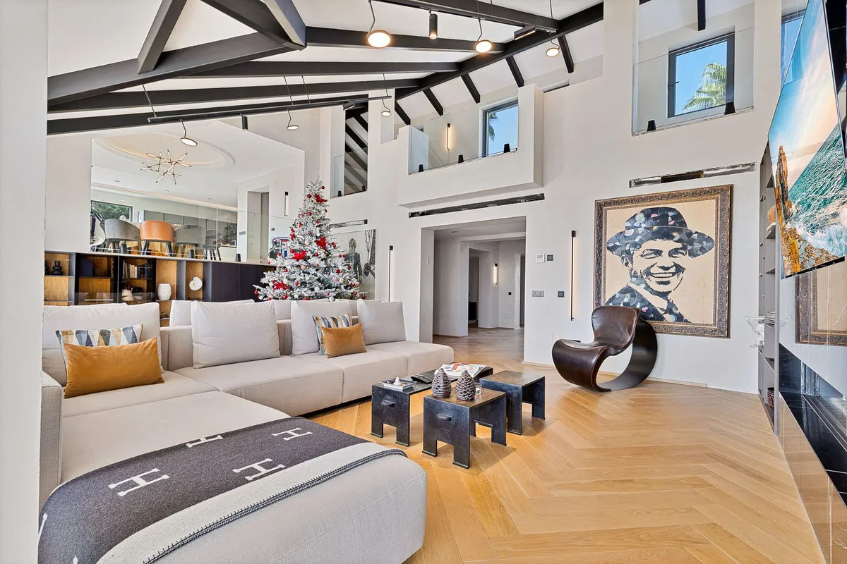 cdbd1dd9-68b3-4e53-8d45-bc004b3068e2