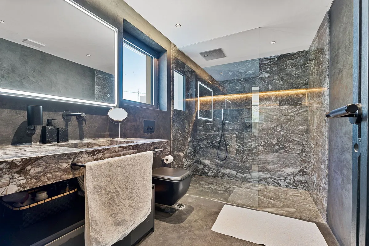 e81e2468-6a7d-4c5e-8432-ba5d7e918623