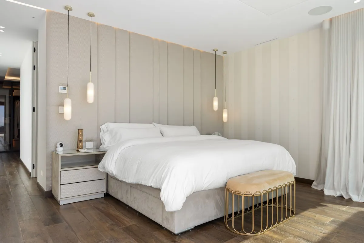 2f7fc60c-2698-4910-ad42-76215f723d0b