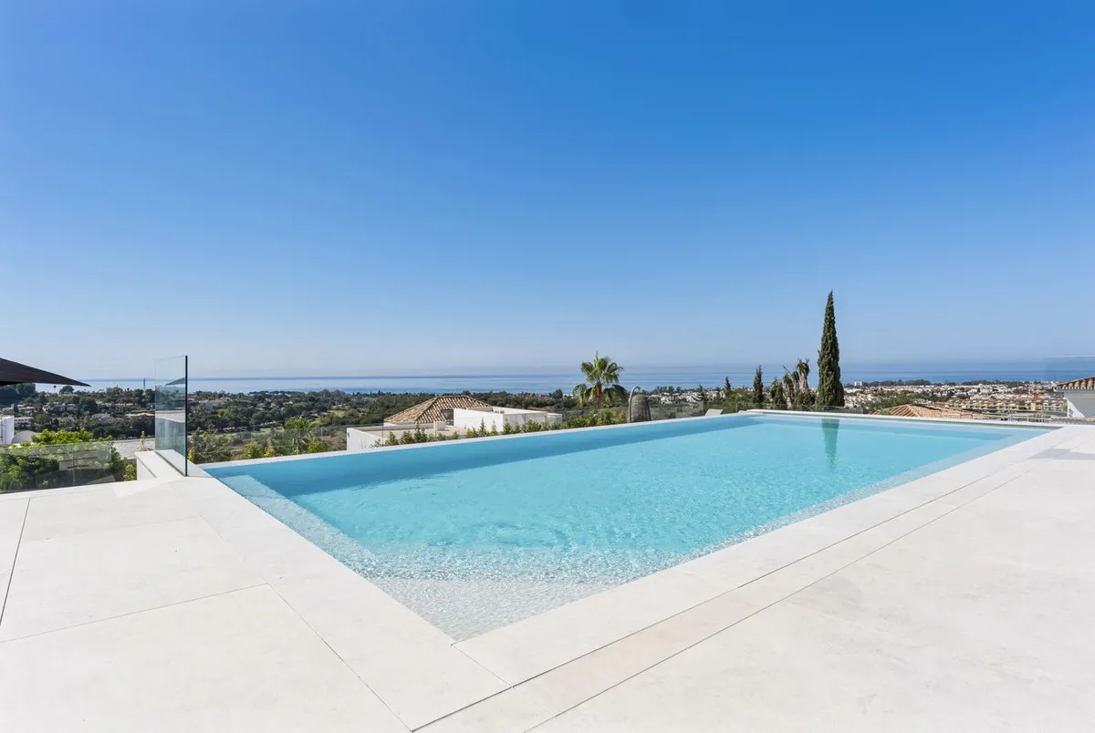 d8ae236d-7a27-4ed0-bdb9-57169659b04b