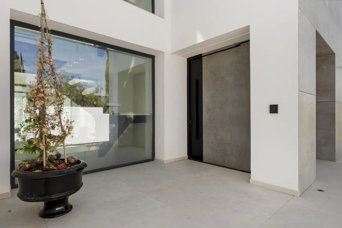 fd22561b-24b2-4b3d-9608-37b072946392