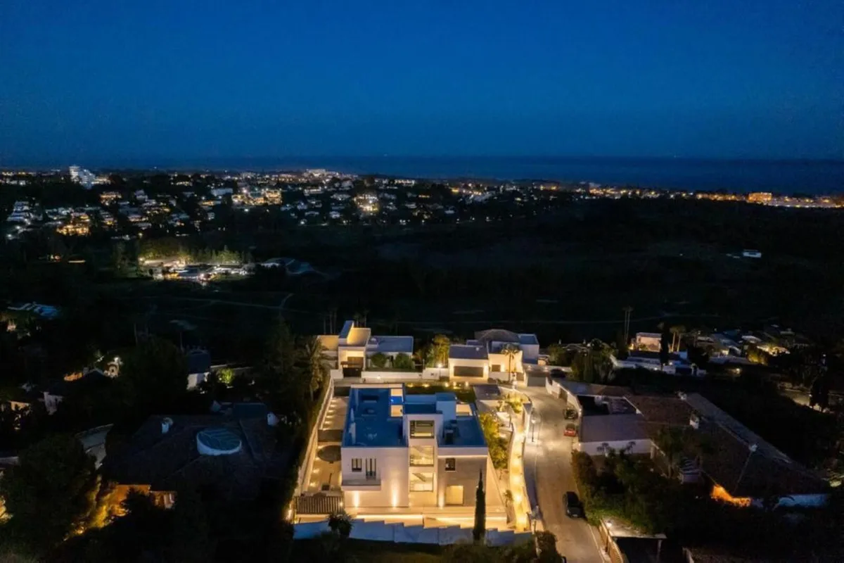 06bd40d3-cc6d-46a6-bcb5-cd31c0971bf6