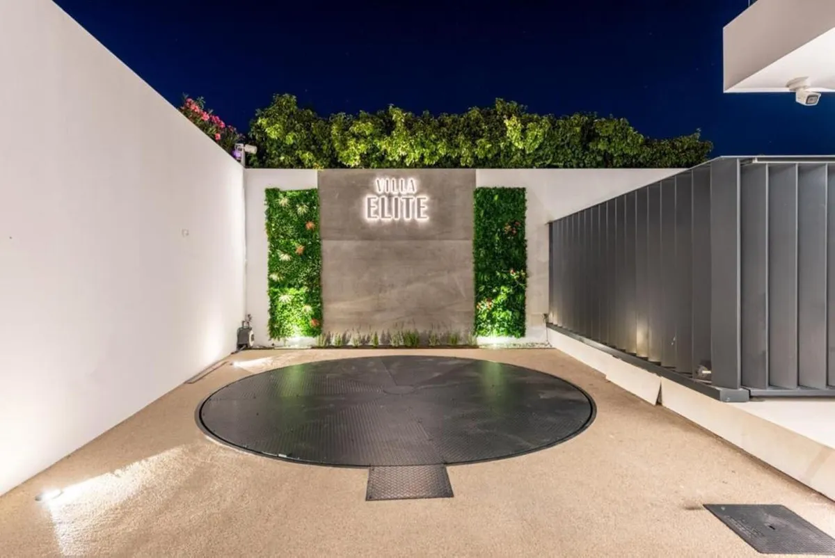 0fa7ccea-0d8c-4341-83cc-86f5218cfe7e