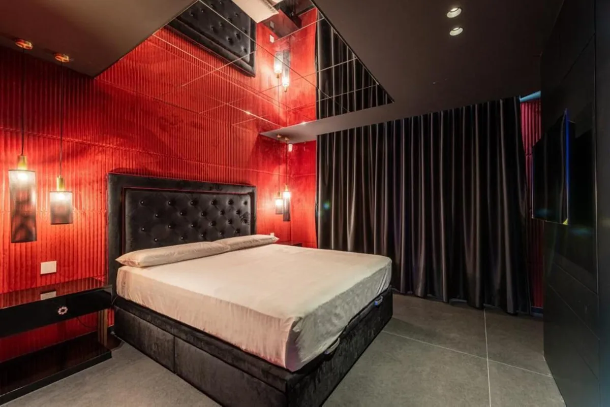 10a18115-686f-4d50-a0cc-005aa30e23a3