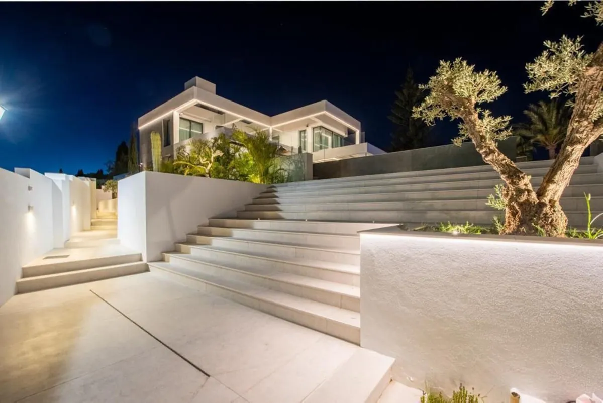 4b8fb897-4887-4f84-b66a-aa61f67af6b7