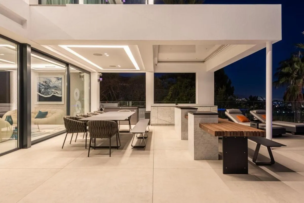 885f0bef-804d-41c3-a2f1-68ee3eb257d7