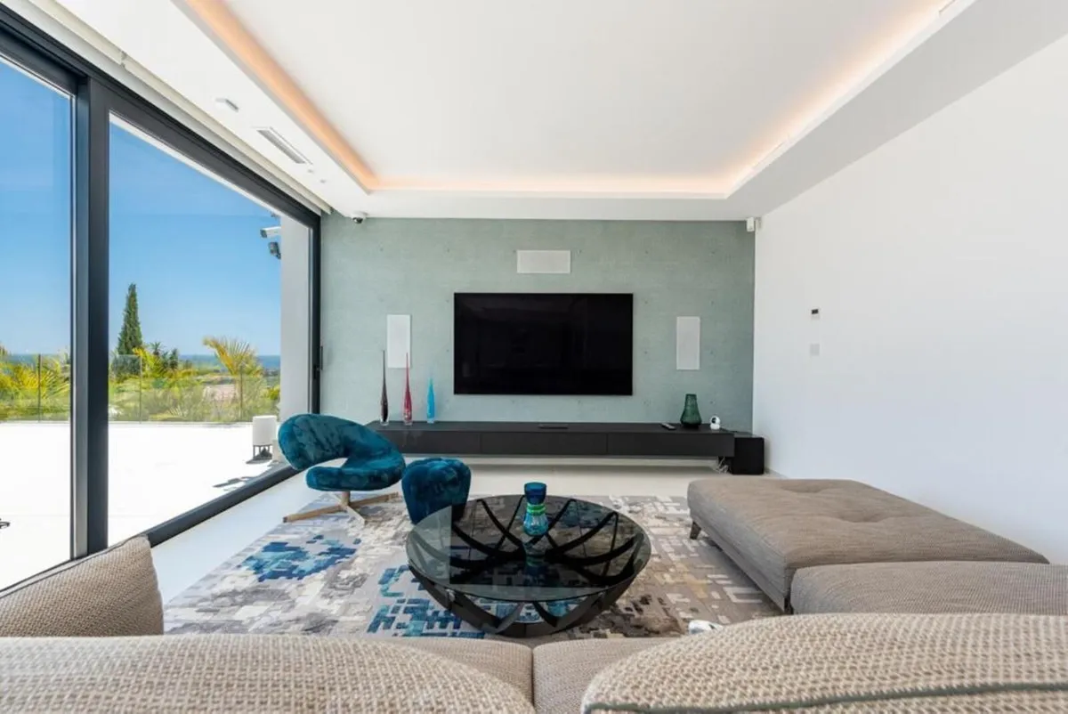 bf891bbb-e382-4655-98e5-8ba66aa9dca8