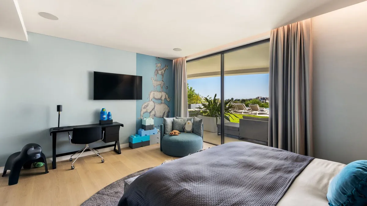 3429bfc7-8059-449e-aaac-25ccde19a117