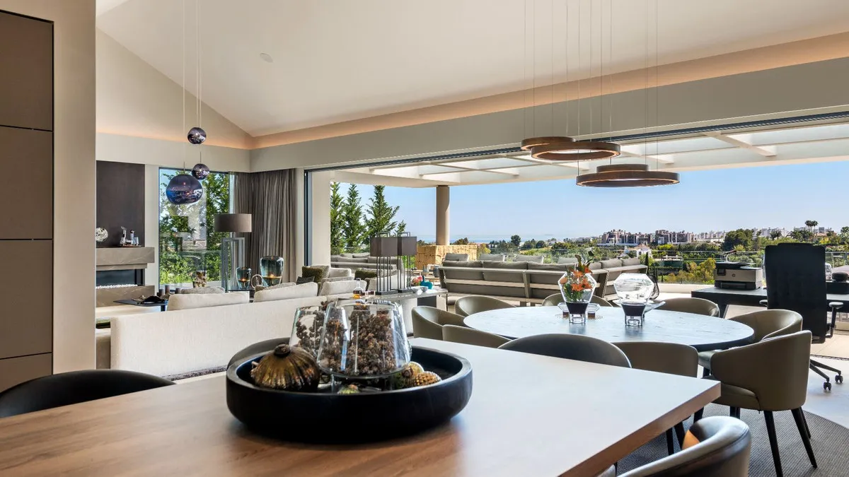 4c29df79-01c9-4bf8-b468-c33b982a5e47