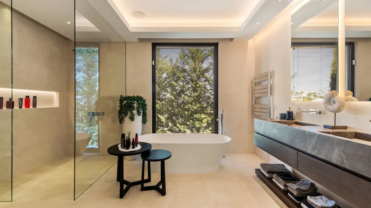 efd2f705-0e67-41b7-a5af-fe2ac520376a