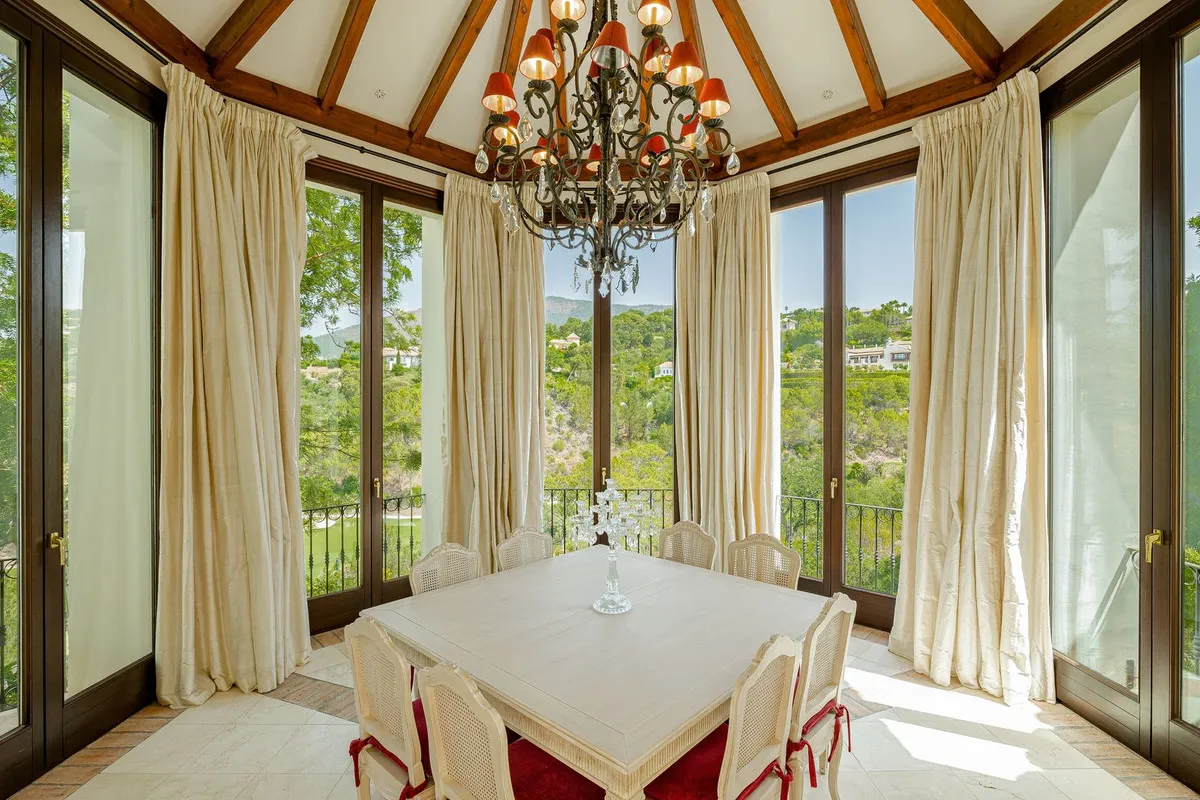 03a7f8ad-b1b5-497b-ae1f-3151417243e2