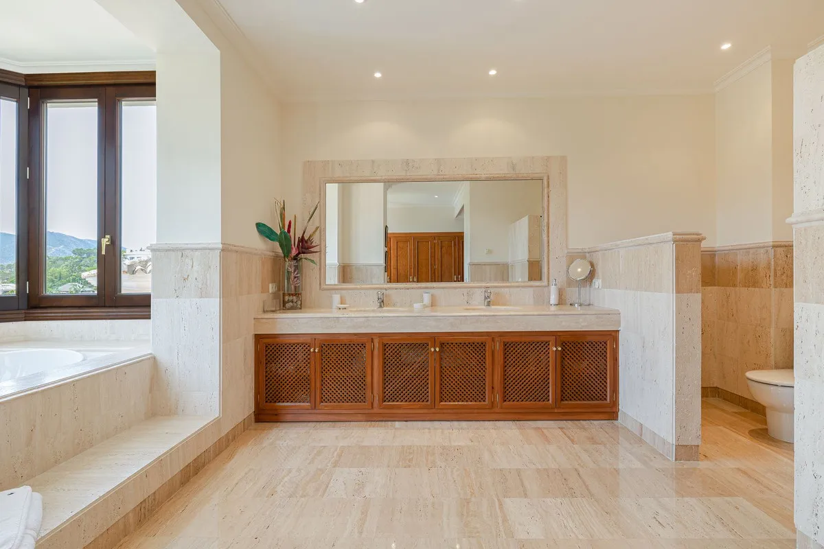 ab5fd17f-f5f1-48de-91f2-c8bb768fe177