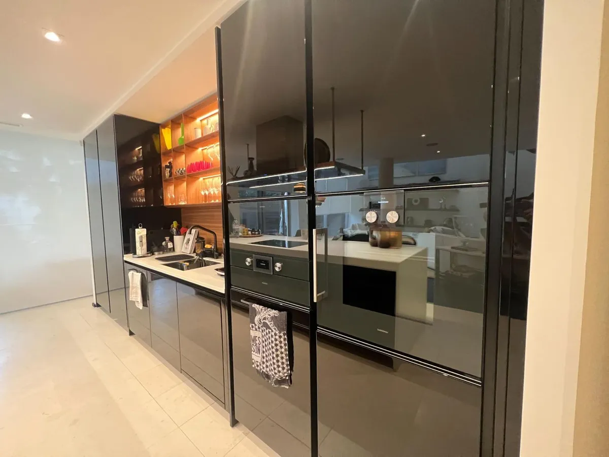 98ffffb6-c049-403d-a2bd-f95dcabe6335