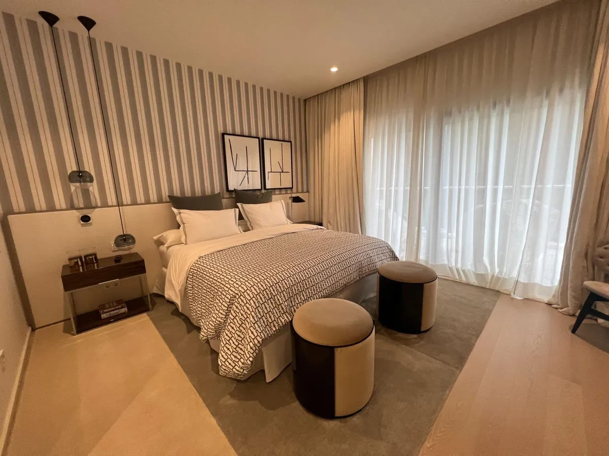 fb23ed51-46f2-465c-b23e-3baf48e65842