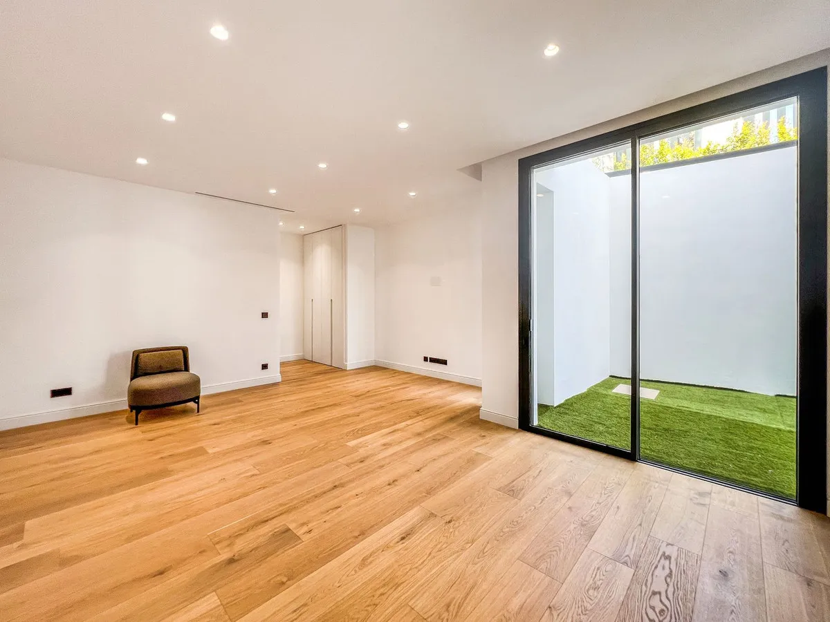 330e92c1-c1f7-4209-9f7b-c72430e237f1