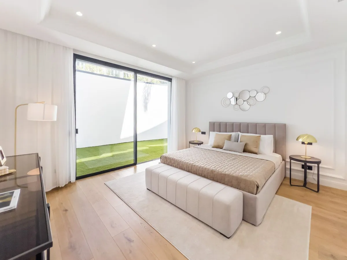 925981fc-38aa-4c63-b3d3-447c3718c3e7