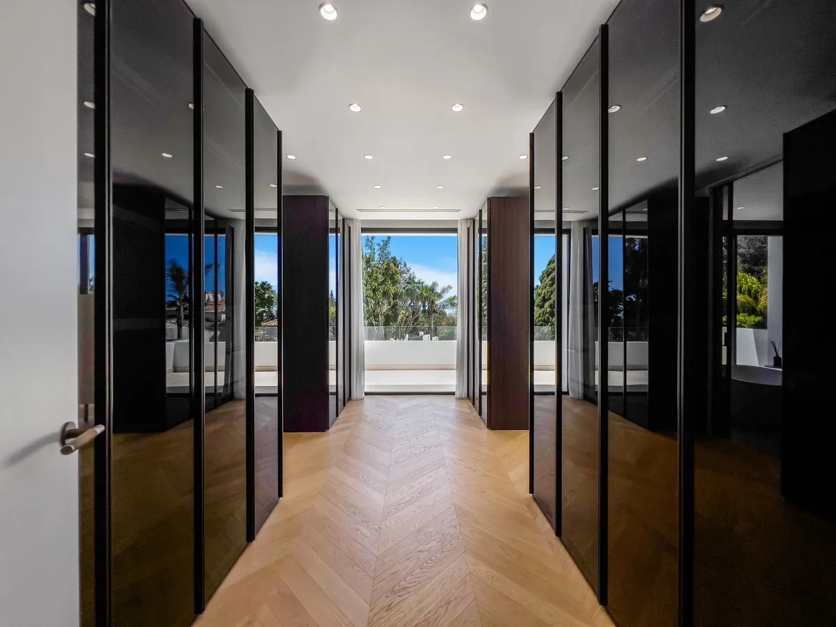 9dfc8e99-8f36-4846-942a-de4793084032