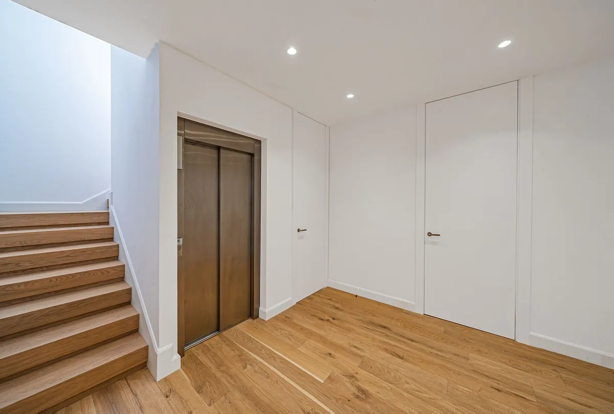 61050223-e255-4559-b385-10512bdd913c