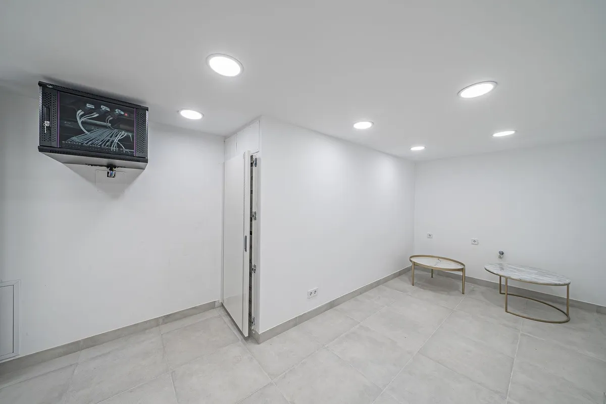 6eecfe9f-04d8-47e0-996b-89c64d87dde8