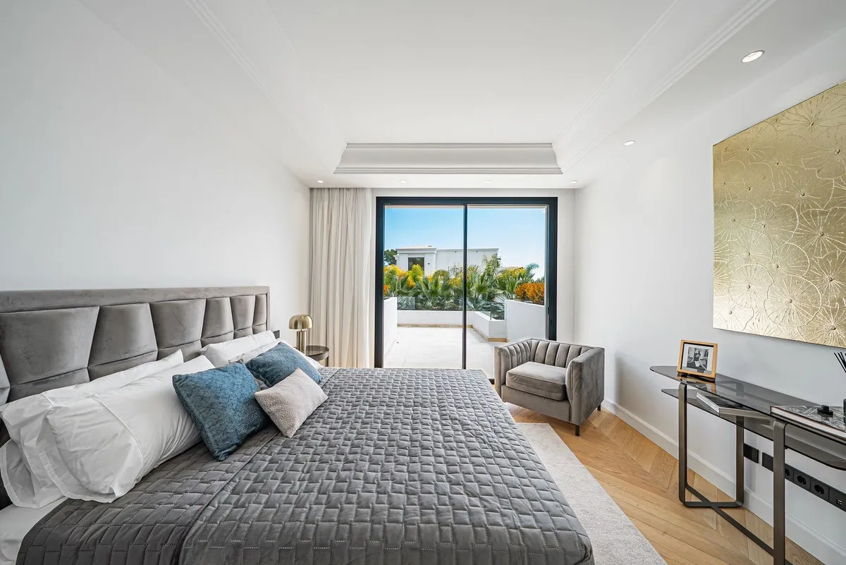 81eb6d7d-52b1-4ff3-964b-bcbfc4dac233